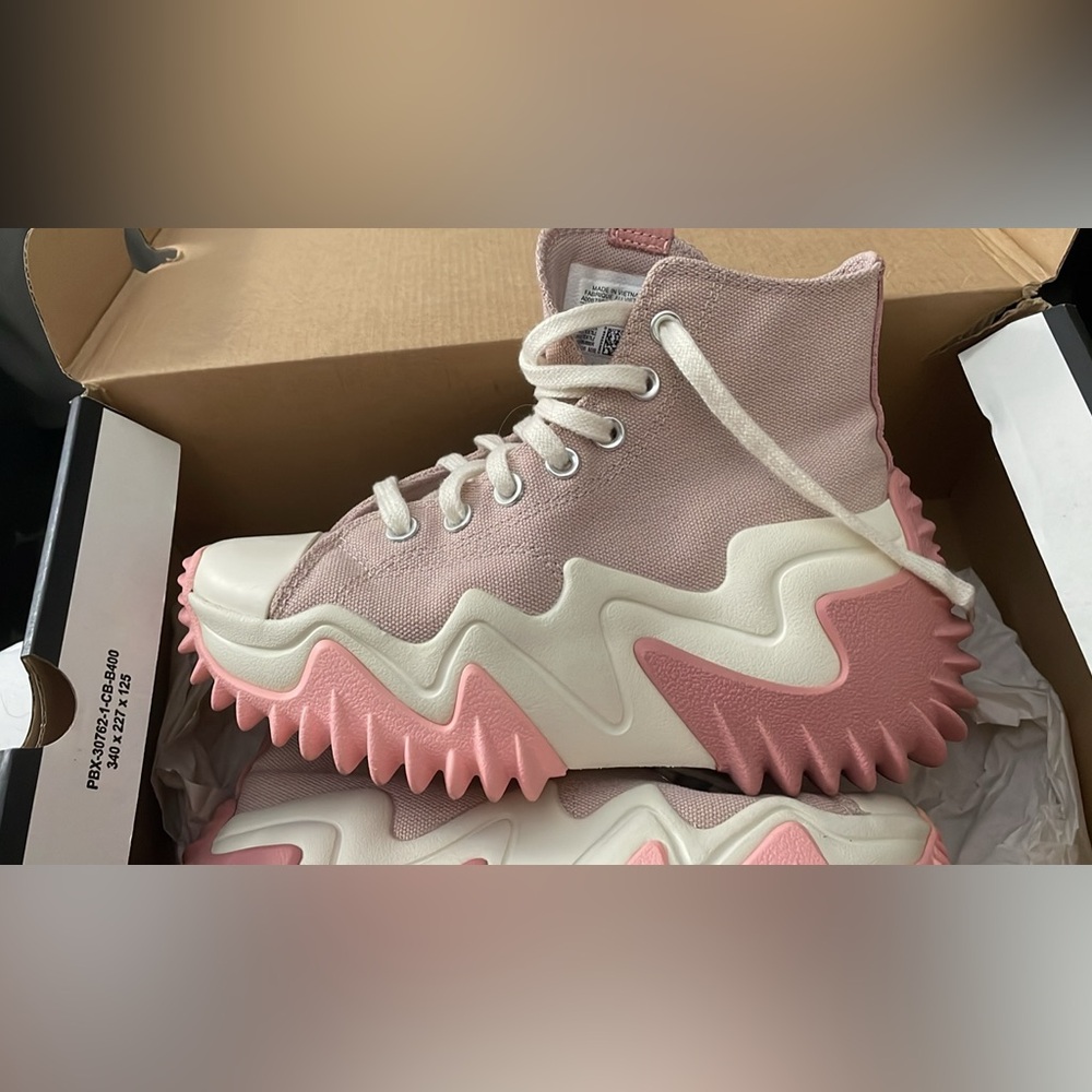 Converse Run Star Motion Hi
Stone Mauve/Rust Pink